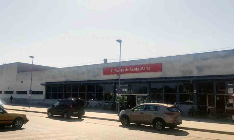 El Pleno exige mejoras urgentes en la accesibilidad de la estación y el apeadero de Valdelagrana