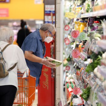 7 de cada 10 españoles no leen las etiquetas de los alimentos de manera habitual