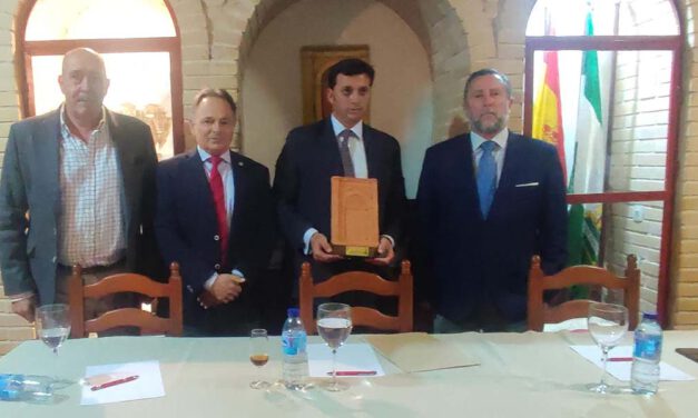 El Club Taurino El Rabo celebra una nueva tertulia con Rafael Peralta como protagonista