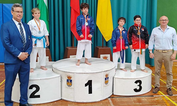 El Puerto acoge el V Campeonato Provincial de Kárate Infantil en el Pabellón Ramón Velázquez