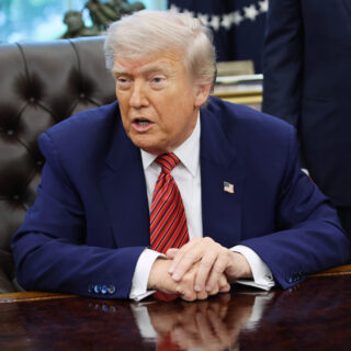 Donald Trump confirma que retrasa hasta el 9 de julio los aranceles del 50% a la UE