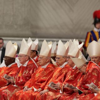 Pío XII, el único Papa elegido con 'fumata blanca' en el primer día del cónclave