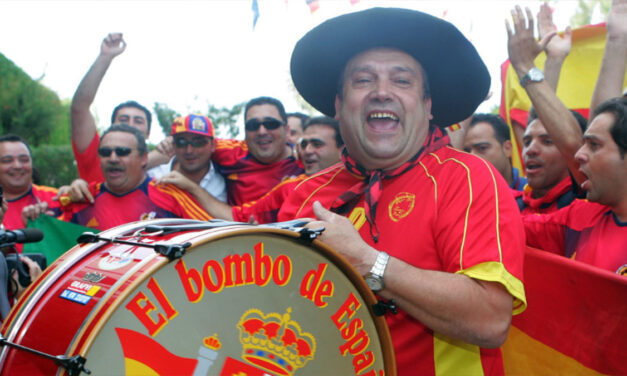 Muere Manolo 'El del Bombo', el seguidor más emblemático de la selección española