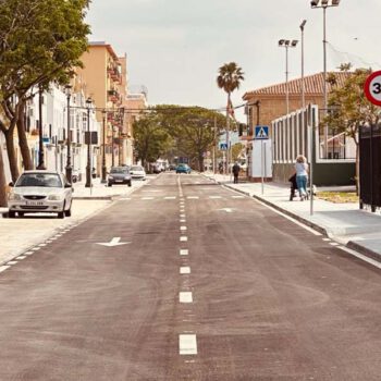 Reabre al tráfico el tramo central de la Avenida de Bajamar tras finalizar los trabajos de reurbanización