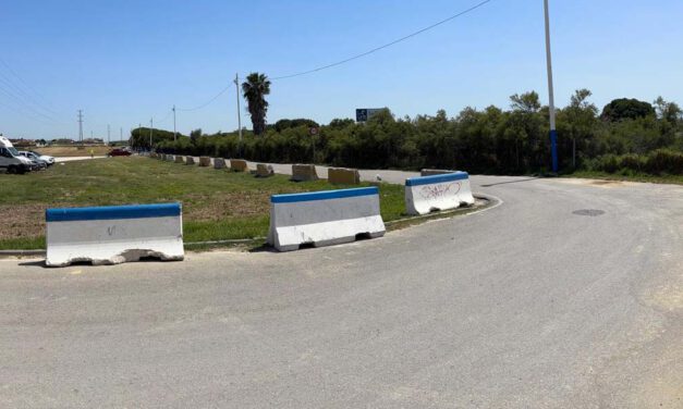 Refuerzo de alumbrado y señalética en Las Banderas ante el inicio de la Feria