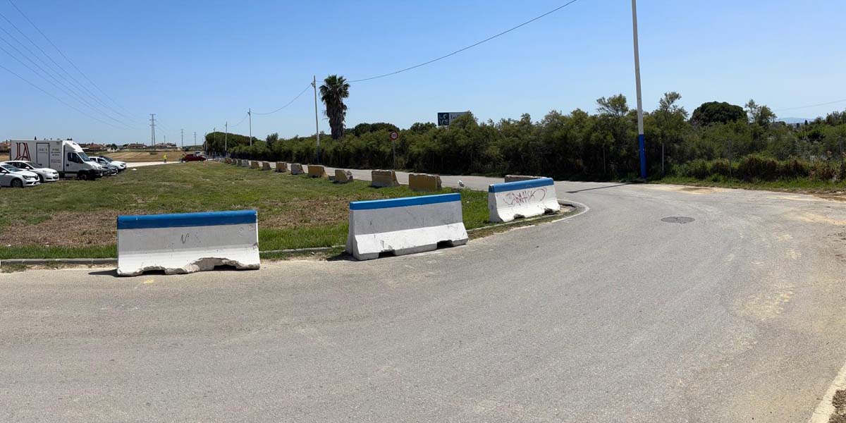 Refuerzo de alumbrado y señalética en Las Banderas ante el inicio de la Feria