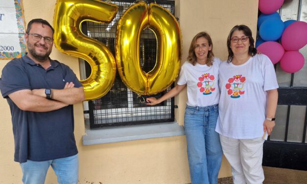 El CEIP Poullet abre sus puertas para conmemorar su 50 aniversario