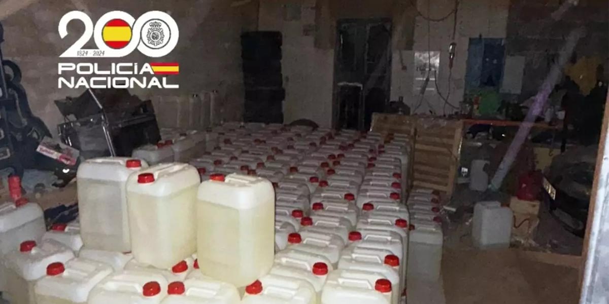 Incautados más de 8.000 litros de gasolina en una 'guardería' clandestina para narcolanchas