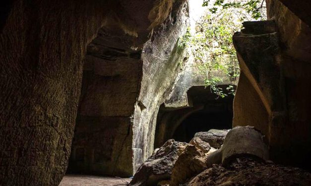 La oposición lamenta la "falta de respuesta" del Gobierno local ante la subasta de las cuevas cantera