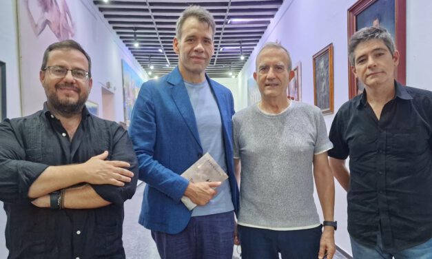 Reflexión sobre la conversación en la era digital en la presentación del nuevo libro de Rubén Amón