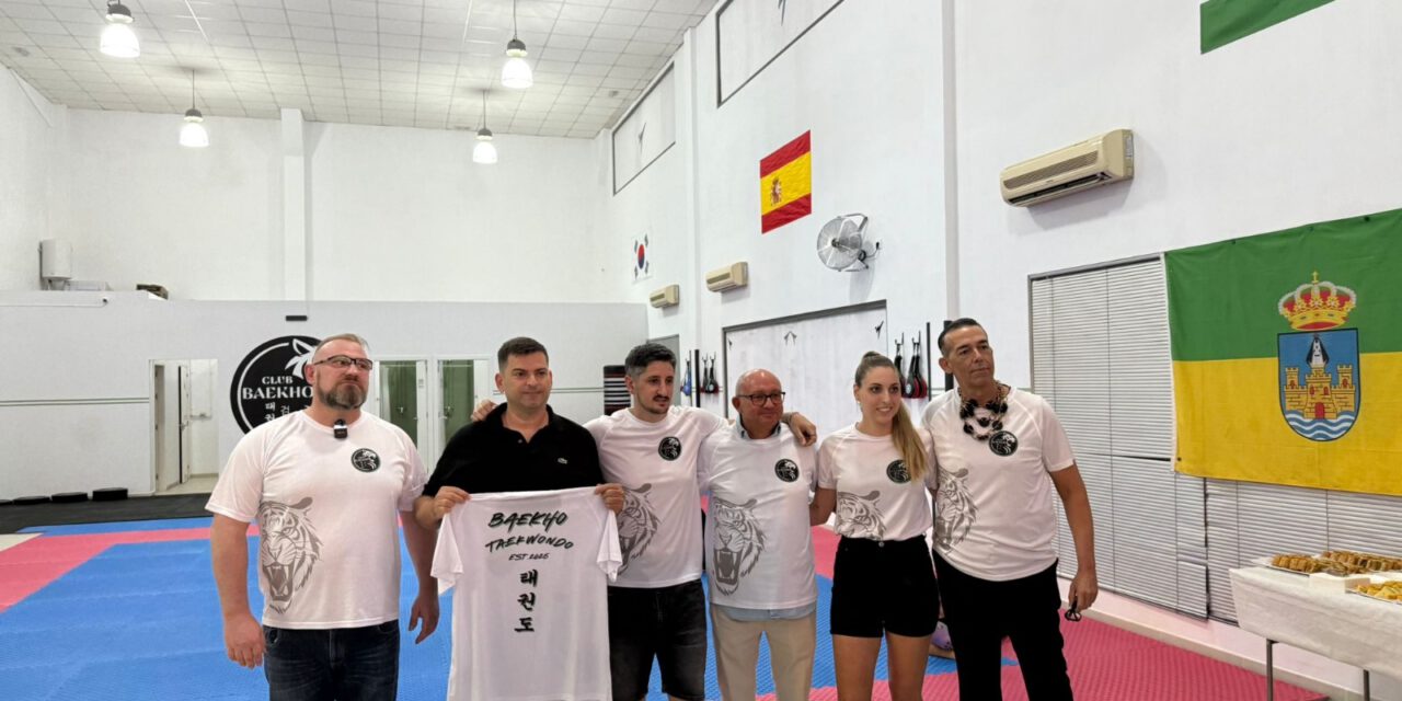 Inaugurado el Club de Taekwondo BAEKHO en El Puerto