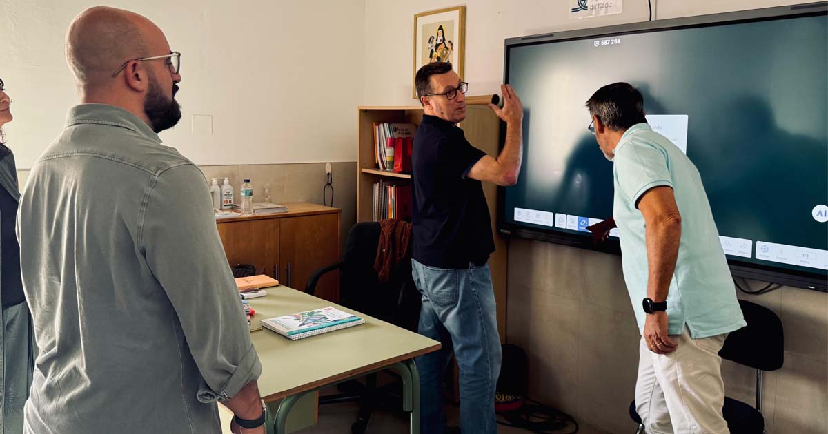 Avanza la modernización de los colegios públicos y concertados