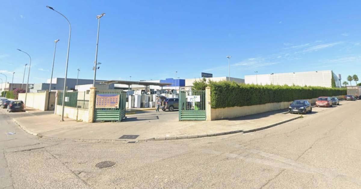 Unión Portuense propone un espacio de intercambio y reutilización de objetos en el punto limpio