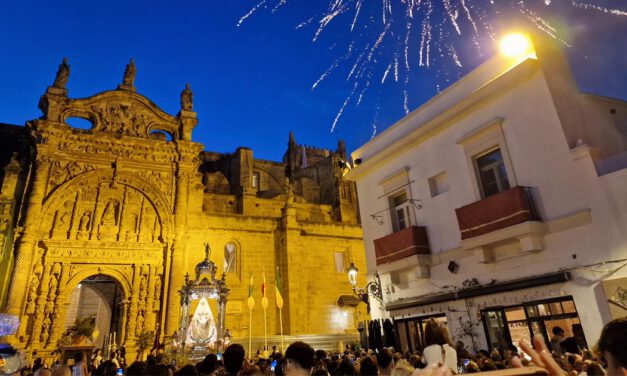 El Puerto presenta el cartel de la Virgen de los Milagros y la programación de su festividad