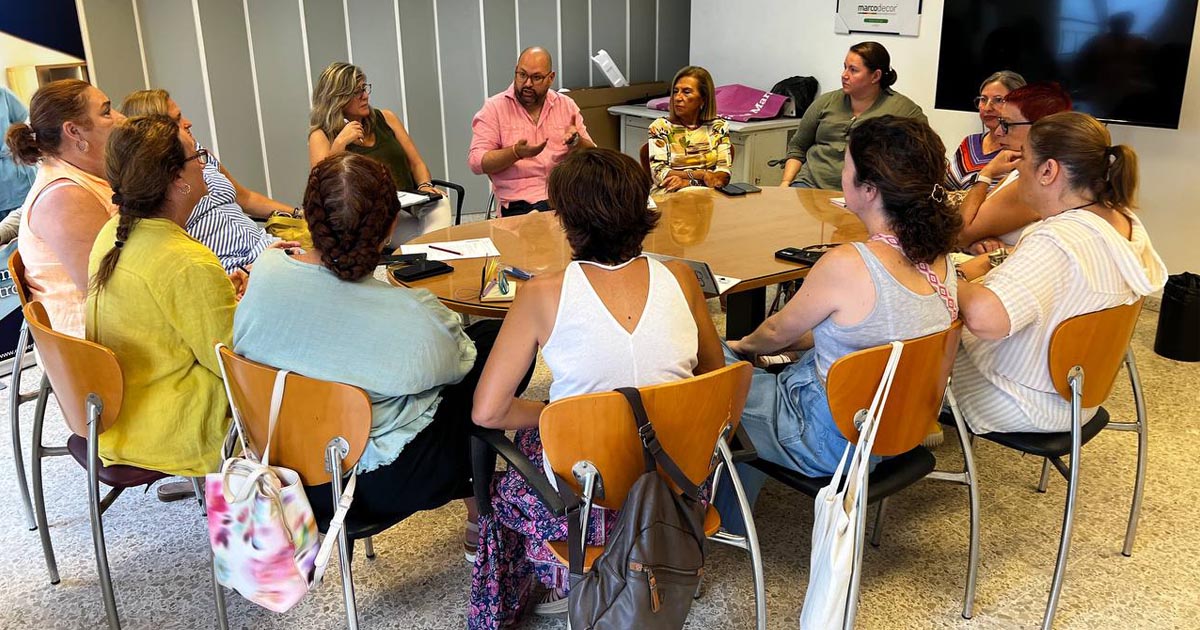 El Ayuntamiento respalda a las trabajadoras de Ayuda a Domicilio ante los retrasos en sus nóminas