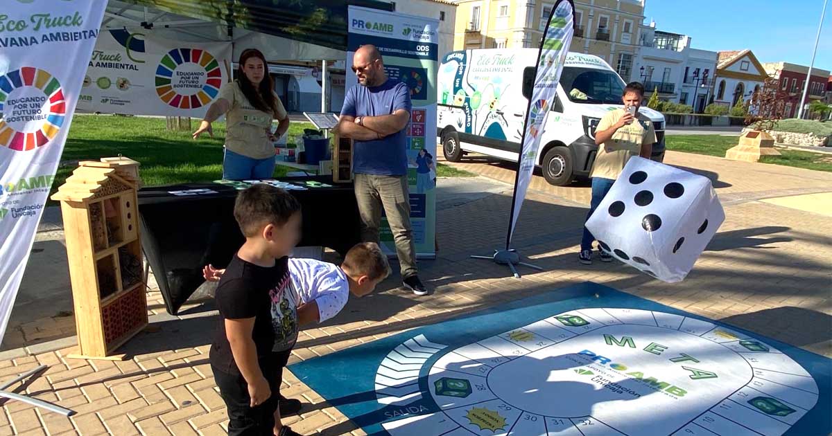 La caravana ambiental llega al Parque Calderón con talleres y actividades sobre sostenibilidad