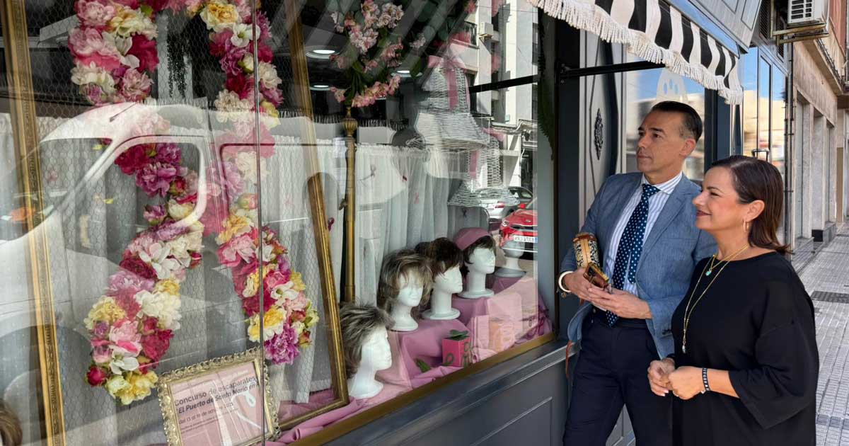 Más de 75 comercios se tiñen de rosa en apoyo a la lucha contra el cáncer de mama