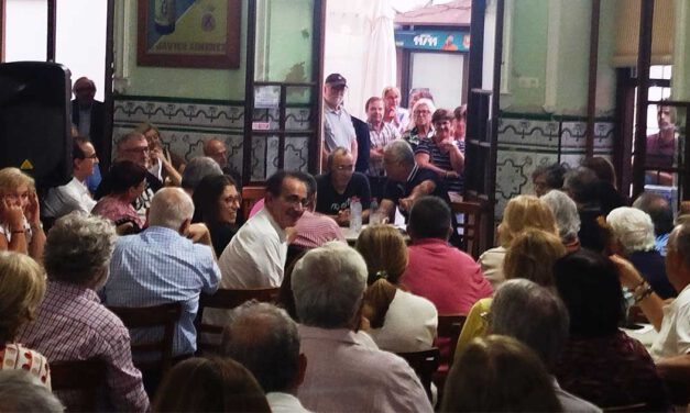 Éxito de la presentación del nuevo libro de Chuchi Gago