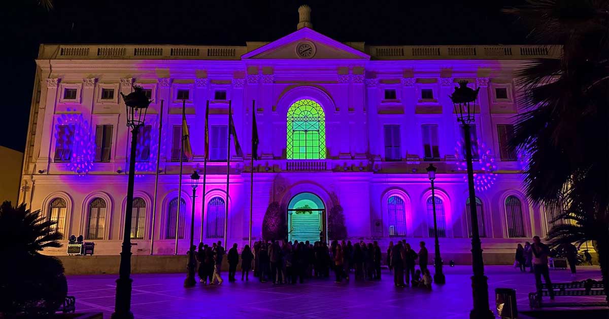 El Ayuntamiento iluminará de rosa su fachada por el Día Mundial contra el Cáncer de Mama
