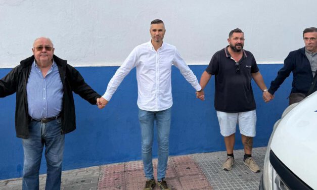 Vecinos y colectivos se unen en Pinillo Chico para reclamar una sanidad pública de calidad