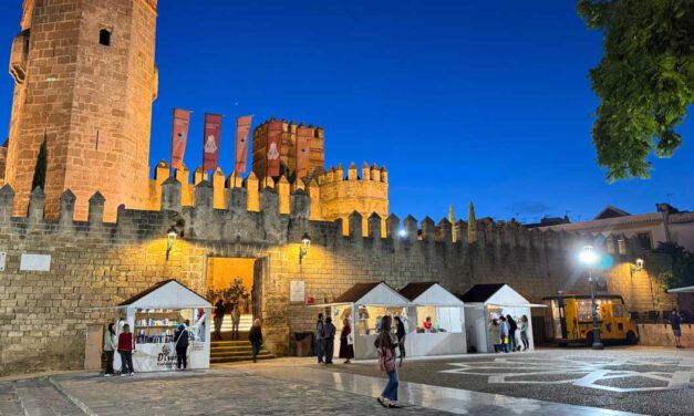 La Gran Feria del Libro 2025 llena de vida los espacios patrimoniales de El Puerto