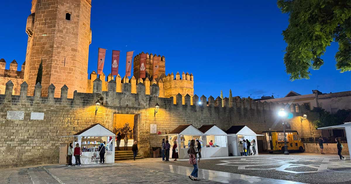 La Gran Feria del Libro 2025 llena de vida los espacios patrimoniales de El Puerto