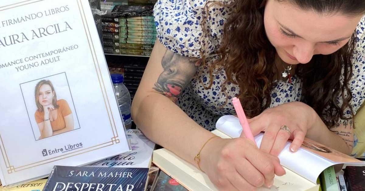 La Feria del Libro reunirá romance, nostalgia y creatividad con la autora Laura Arcila
