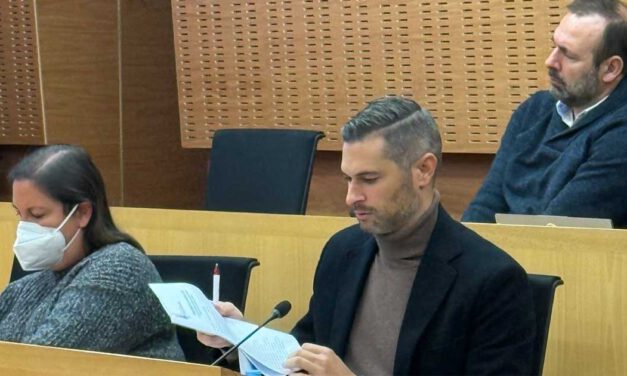 El PSOE se abstiene en la aprobación del presupuesto municipal de 2026
