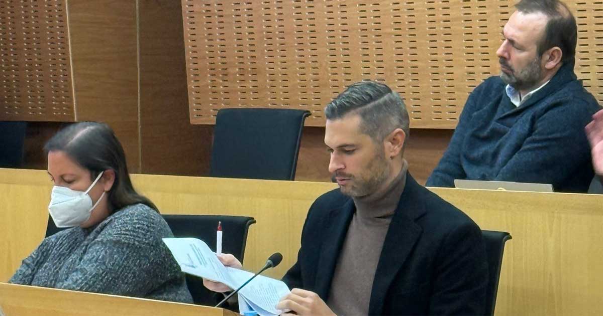 El PSOE se abstiene en la aprobación del presupuesto municipal de 2026