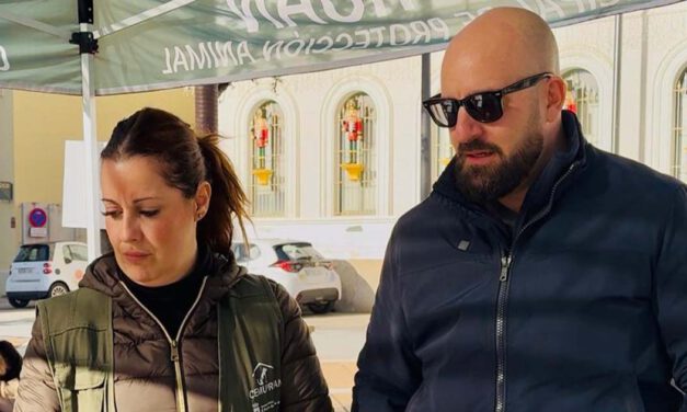 El Cemuproan acerca la adopción responsable a la ciudadanía en la Plaza Isaac Peral