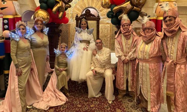 La visita de la Estrella de la Ilusión supera todas las previsiones y congrega a más de un millar de niños en el Castillo