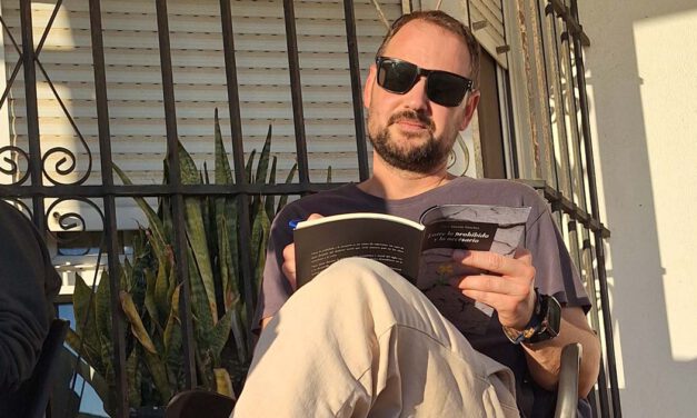 Jesús Graván pide el apoyo de El Puerto para llevar su poemario a las librerías nacionales