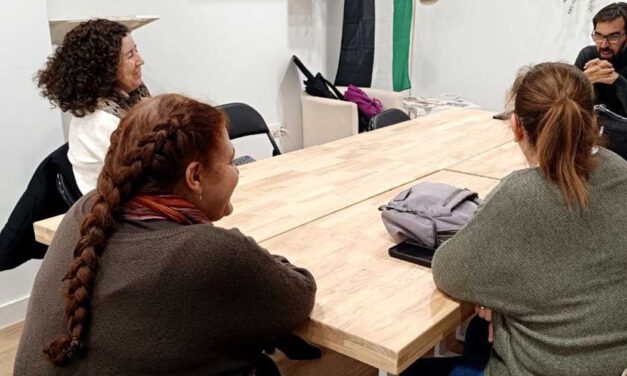 IU denuncia el deterioro del Servicio de Ayuda a Domicilio y exige claridad sobre el nuevo pliego municipal