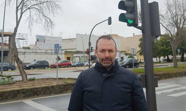 Unión Portuense lleva al Pleno una moción para exigir la implantación de semáforos sonoros en El Puerto