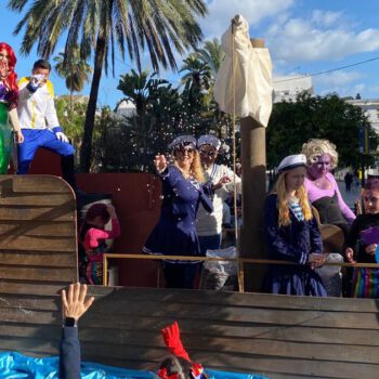El Carnaval toma el centro con la cabalgata infantil y un musical lleno de magia