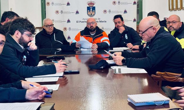 Noche tranquila en El Puerto pese a la alerta meteorológica activa