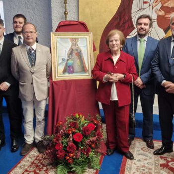 La Hermandad de la Piedad presenta el cartel “Piedad de Vida” y reconoce la trayectoria de Angelita Pedregal