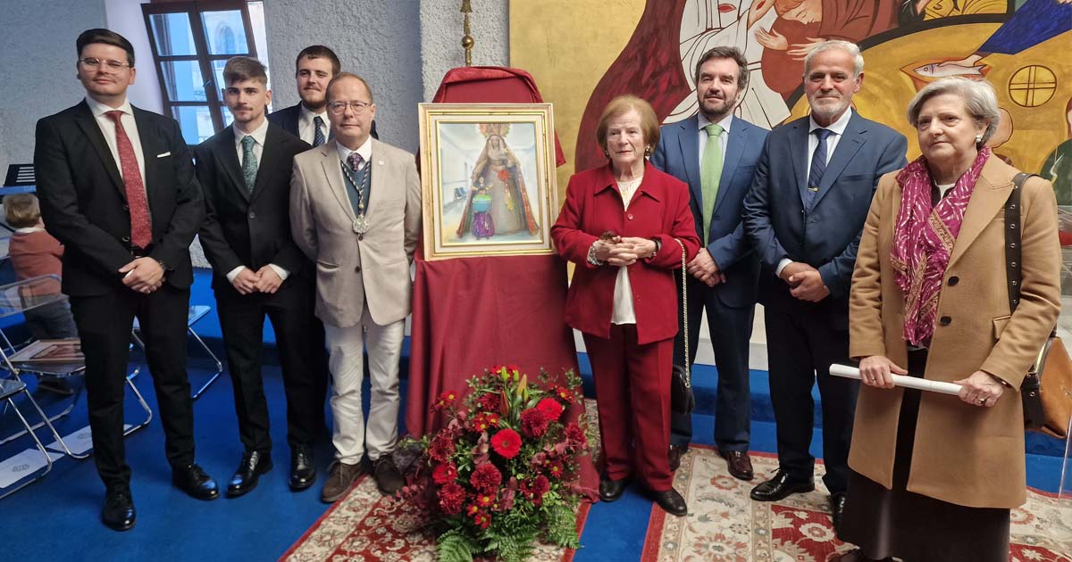 La Hermandad de la Piedad presenta el cartel “Piedad de Vida” y reconoce la trayectoria de Angelita Pedregal
