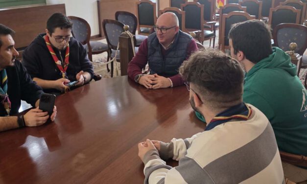 El Puerto iza la bandera scout para celebrar el Día del Pensamiento Scout