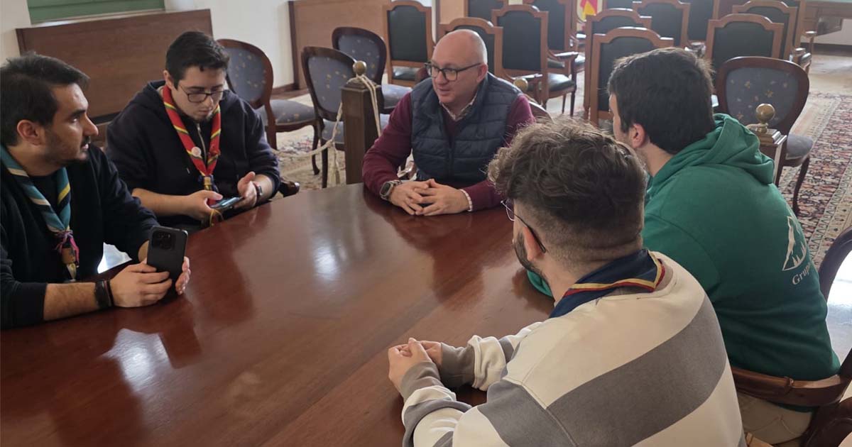 El Puerto iza la bandera scout para celebrar el Día del Pensamiento Scout