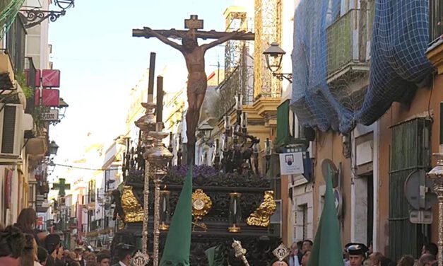 El Vía Crucis Oficial volverá a recorrer el Barrio Alto con el Cristo de la Vera Cruz