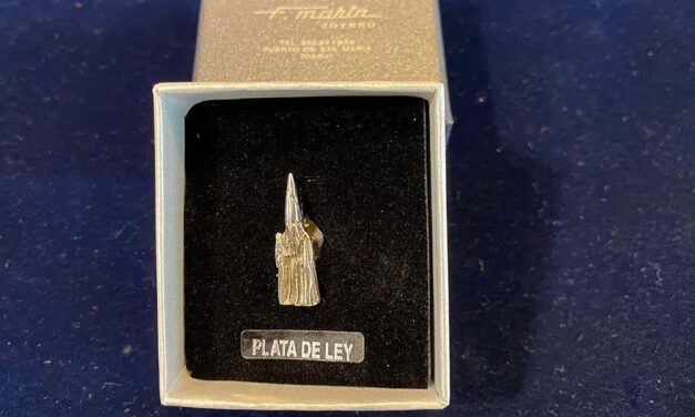 La Semana Santa portuense reconoce esta noche a tres cofrades con el Nazareno de Plata