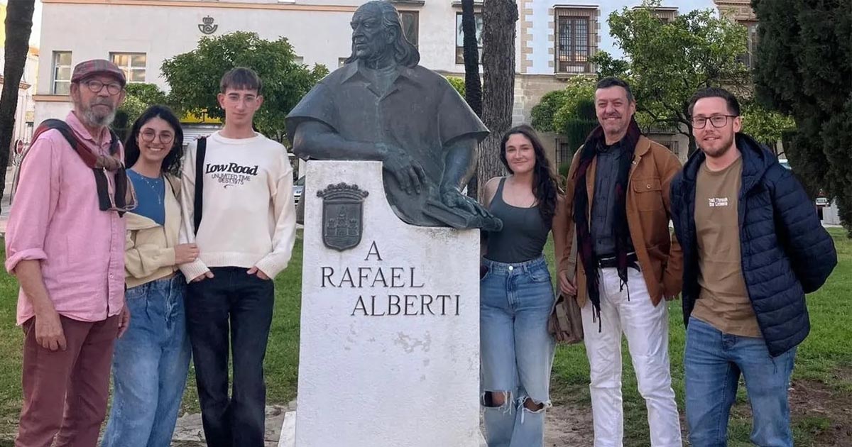 El teatro se cita junto a Alberti en el Día Mundial