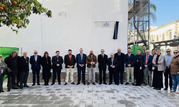 La calle Guadalete pasa a denominarse Calle Nuestro Padre Jesús de los Afligidos en pleno Lunes Santo