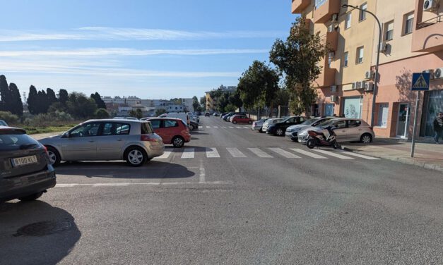 Una veintena de coches aparecen con los cristales rotos tras varios robos en La Florida