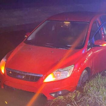 Un coche acaba fuera de la vía de madrugada en la N-IV a la altura de Doña Blanca
