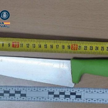 Detenido en El Puerto tras intentar apuñalar a un policía en plena calle