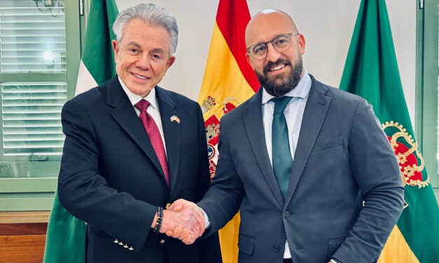 El Puerto refuerza lazos con la comunidad estadounidense tras la visita del embajador