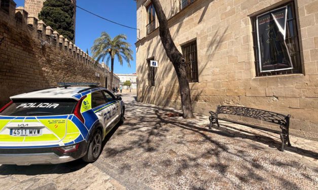 La Semana Santa arranca en El Puerto sin incidentes reseñables y con 102 actas en los primeros controles