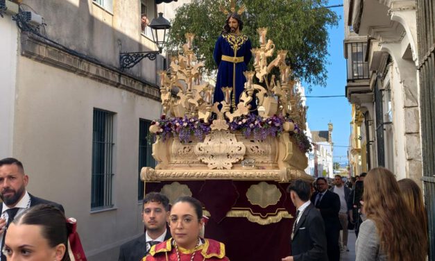 El Prendimiento abrió el Lunes Santo con una salida solemne desde el Espíritu Santo